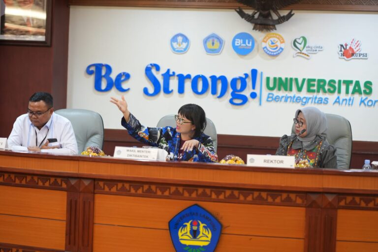 Wamen Stella Apresiasi Riset Unggulan Unila Saat Kunker