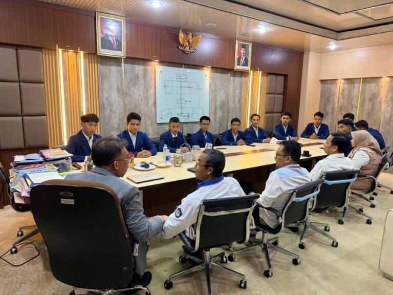 Unila Lepas 12 Awardee Bright Scholarship Ikuti Bright National Summit