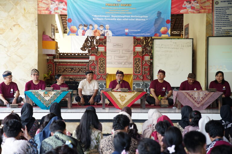 MKWK Pancasila dan Agama Hindu Berbasis Proyek di Pura Bhuana Santhi