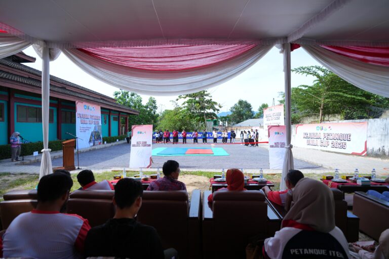 Rektor Resmikan Lapangan Petanque dan Buka Kejurda Unila Cup 2025