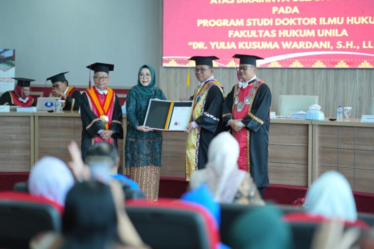 FH Gelar Ujian Terbuka Sidang Promosi Doktor Yulia Kusuma Wardani