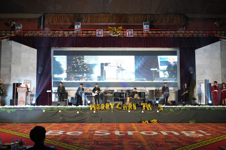 UKM Kristen Sukses Selenggarakan Perayaan Natal 2025