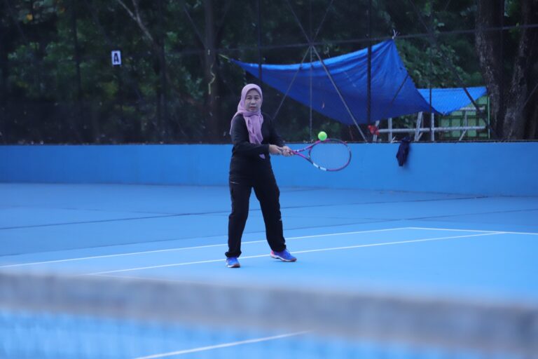 Unila Gelar Pertandingan Persahabatan Tenis Bahagia Bersama Pemkot Metro