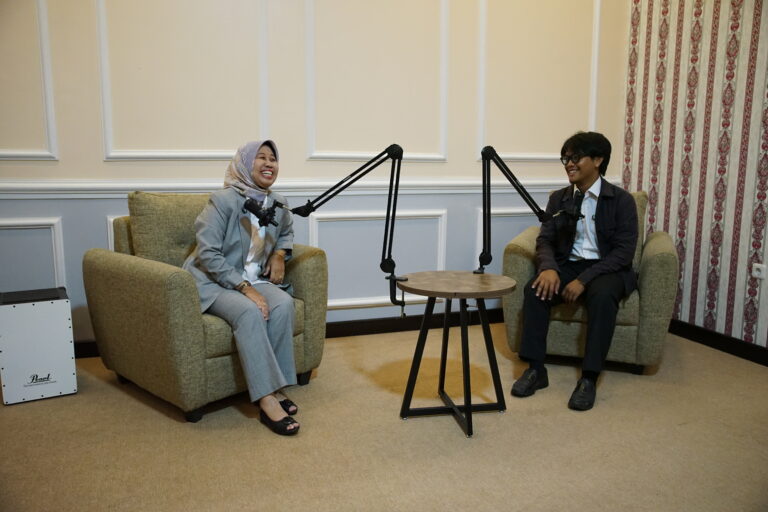 Rektor Lakukan Kunjungan Kerja ke FISIP Unila