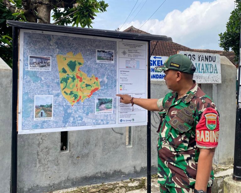 Mahasiswa KKN Lakukan Pemetaan Kawasan Rawan Banjir di Sukabumi Indah
