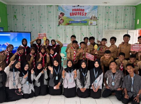 Mahasiswa KKN–PLP FKIP Gelar Prabha Edu-Fest di SMPIT Auladina Indonesia