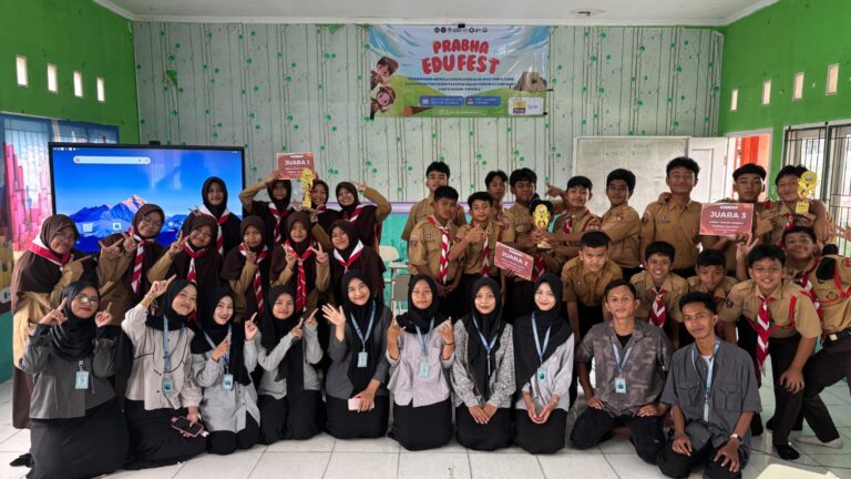 Mahasiswa KKN–PLP FKIP Gelar Prabha Edu-Fest di SMPIT Auladina Indonesia