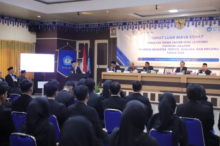 FT Gelar Yudisium, Sekda Lampung Dorong Lulusan Berani Berwirausaha
