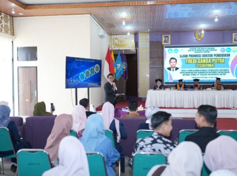 FKIP Gelar Ujian Terbuka Promosi Doktor Fredi Ganda Putra