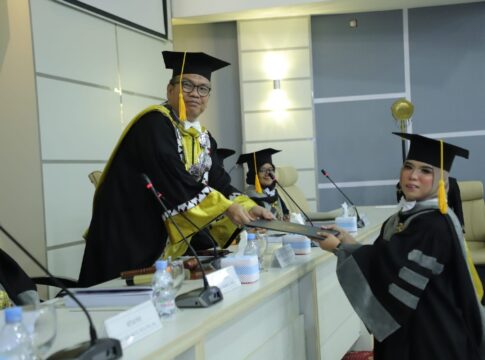 FEB Gelar Ujian Terbuka Sidang Promosi Doktor Maya Yusnita