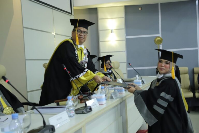 FEB Gelar Ujian Terbuka Sidang Promosi Doktor Maya Yusnita