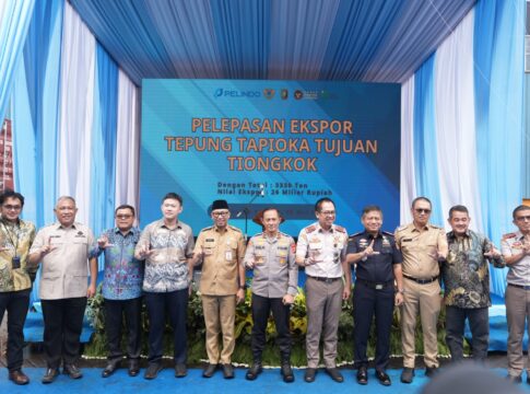 Dukung Hilirisasi, Warek Akademik Unila Hadiri Pelepasan Ekspor Tepung Tapioka ke Tiongkok