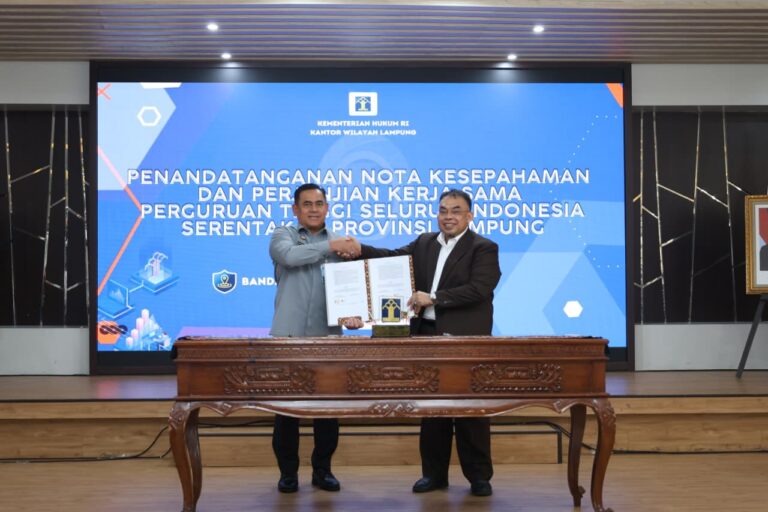 Unila dan Kemenkum RI Kanwil Lampung Ikuti Penandatanganan Kerja Sama Serentak Perguruan Tinggi se-Indonesia