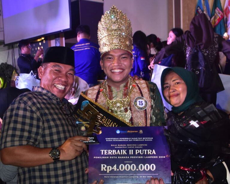 Fahza Aditia Arif Juara II Duta Bahasa Lampung 2026