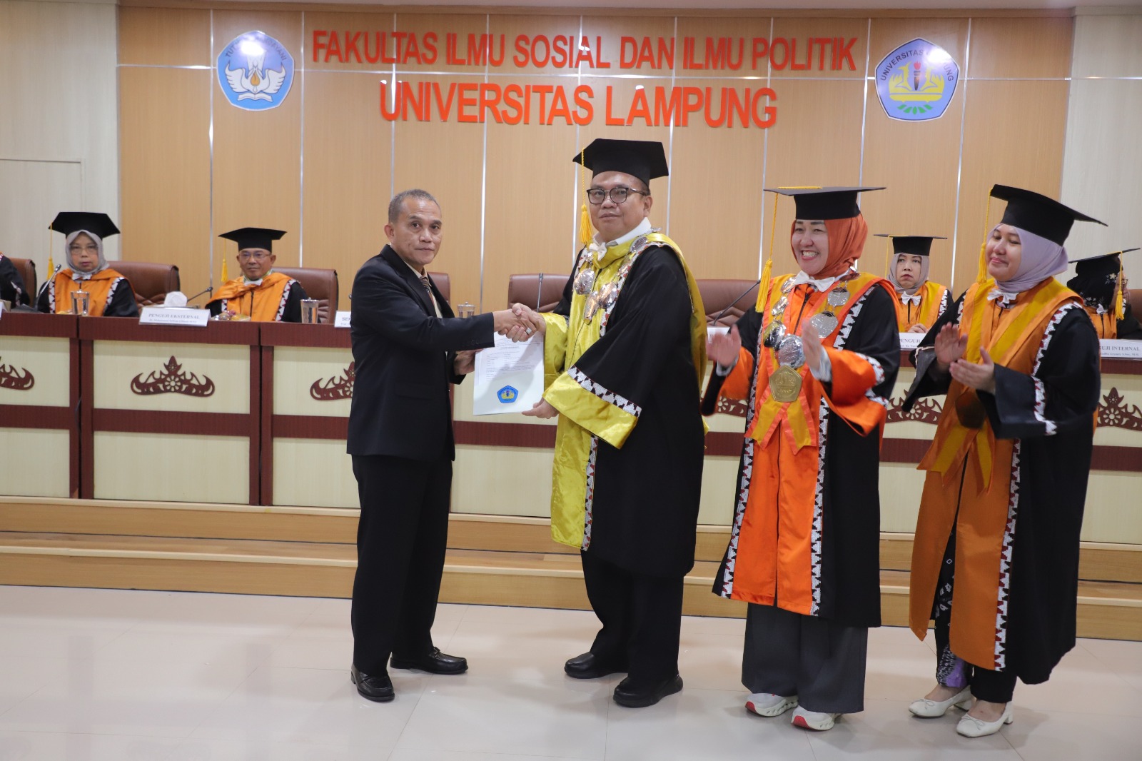 FISIP Gelar Ujian Terbuka Sidang Promosi Doktor Ristu Irham