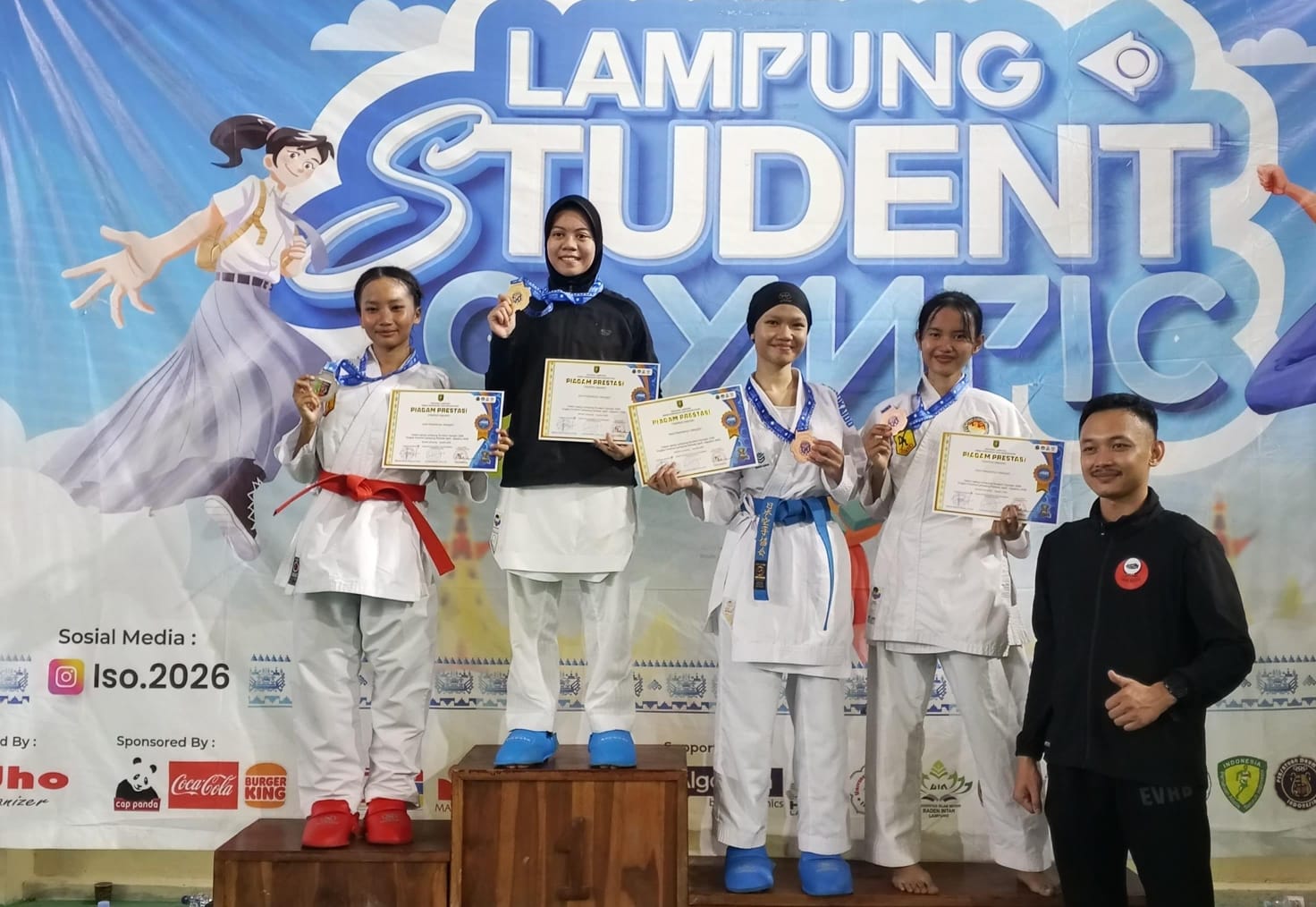 Atlet UKM Karate Unila Raih Medali Perunggu pada Lampung Student Olympic